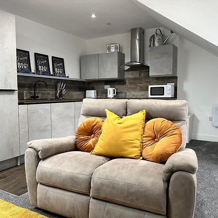 Vibrant Apartments Close To City Centre Cardiff Zewnętrze zdjęcie